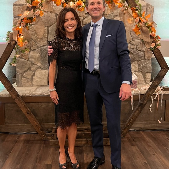 Meet your Posher, Julie - Picture 1 of 1